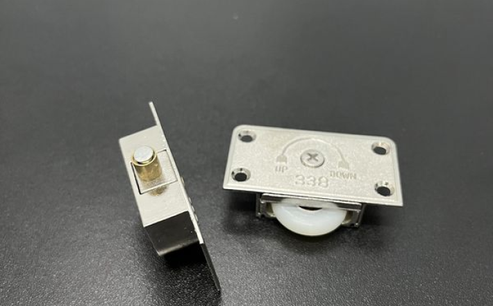 PKH - BÁNH XE CỬA LÙA 338